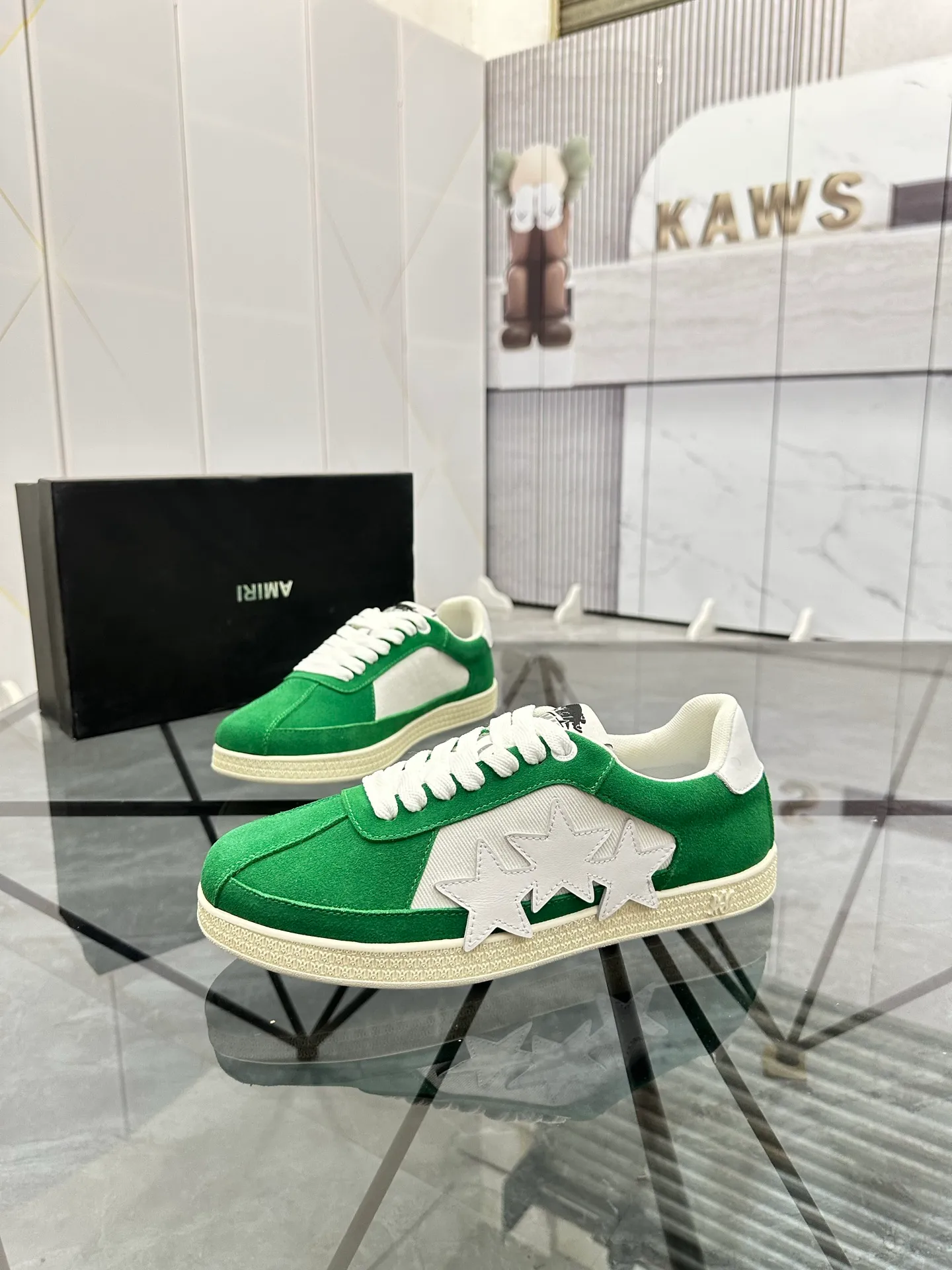 Men's shoes: 💰P420¥ Product trademark: AMIRI* "Amir*" low-top casual shoes Regular size: 38-45 (can be customized to 46) Product material: imported nubuck leather upper, breathable lining, original outsole. Number: 001